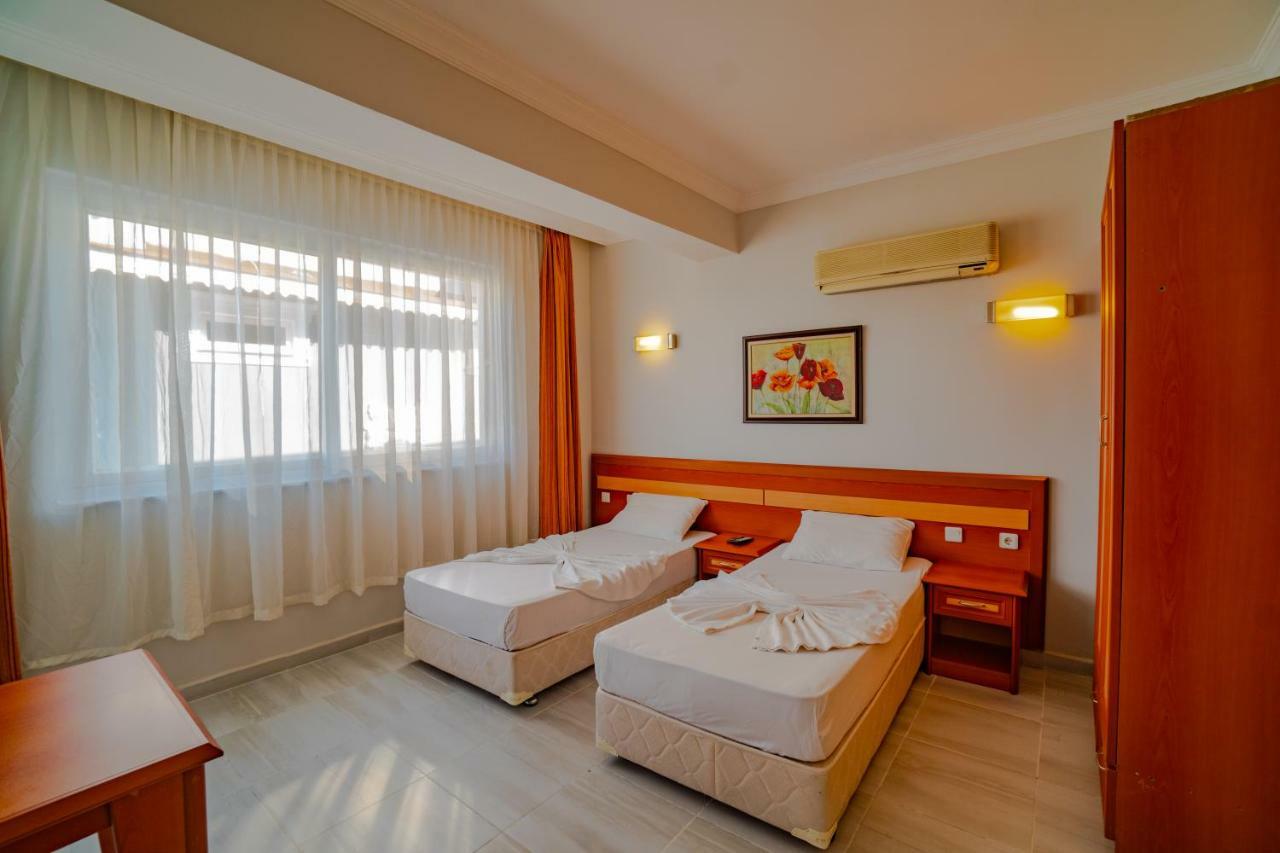 Akropolis Medusa 3*
