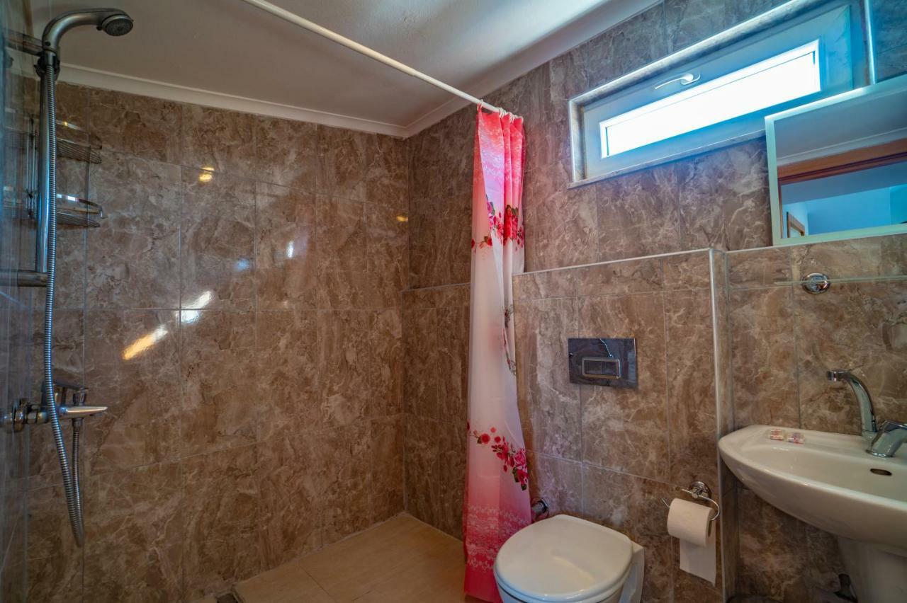 Akropolis Medusa Otel 3*